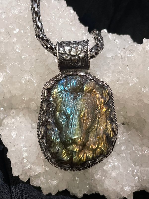 Lion Labradorite Pendant on Sale