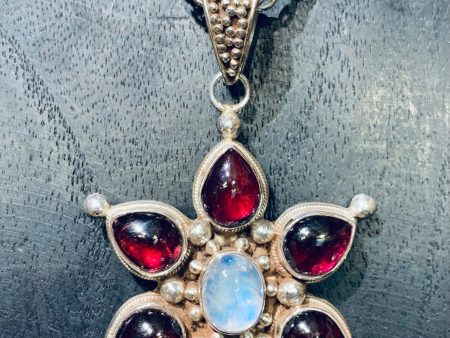 Garnet and Moonstone Star Pendant Supply