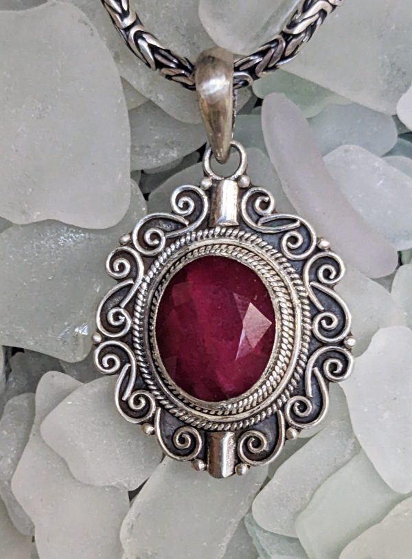 Beautiful Scrolled Ruby Pendant Fashion