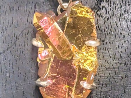 Radiant Sunshine Aura Quartz Pendant Fashion