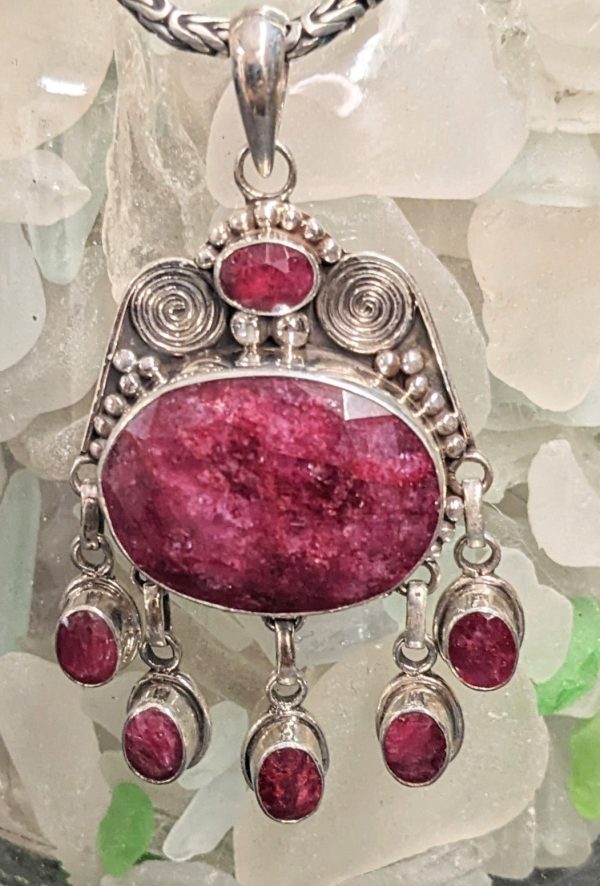 Strikingly Regal Ruby Pendant Fashion