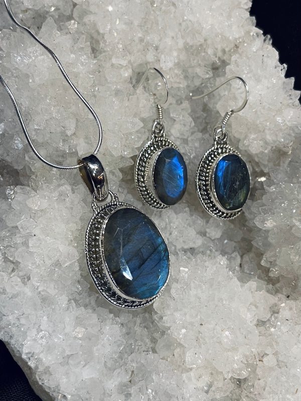 Lustrous Labradorite Set Online now